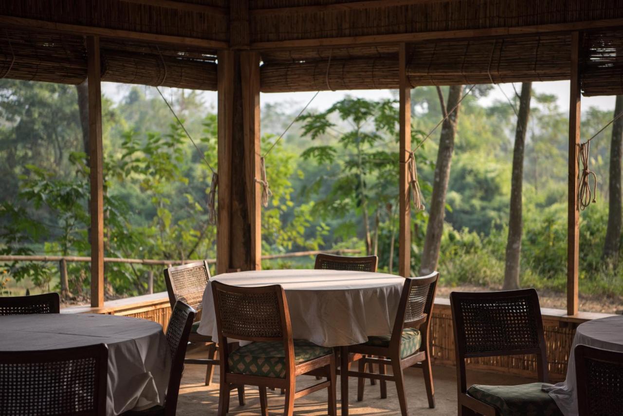 Tiger Tops Tharu Lodge&Elephant Camp Chitwan Eksteriør billede