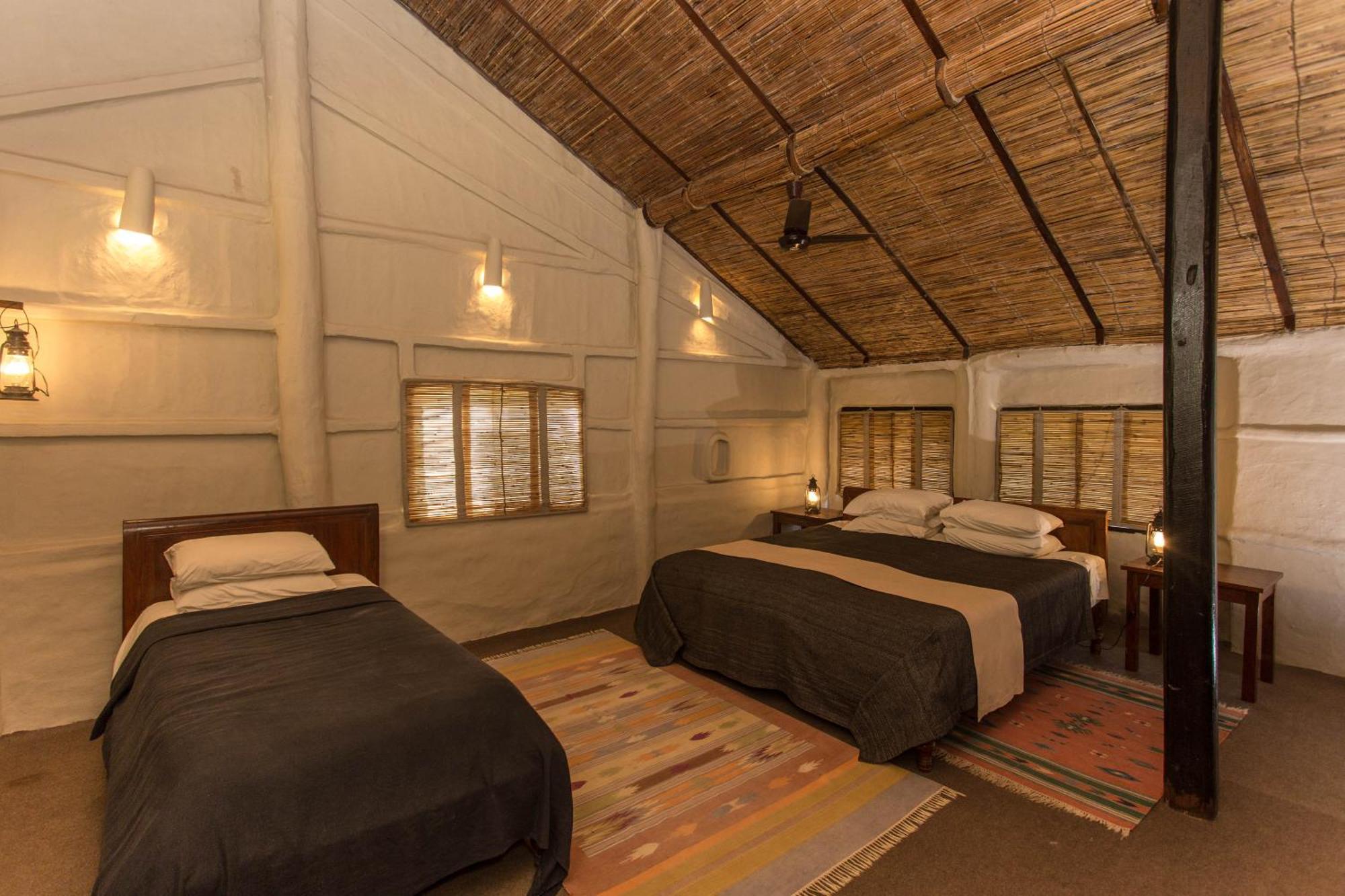 Tiger Tops Tharu Lodge&Elephant Camp Chitwan Eksteriør billede